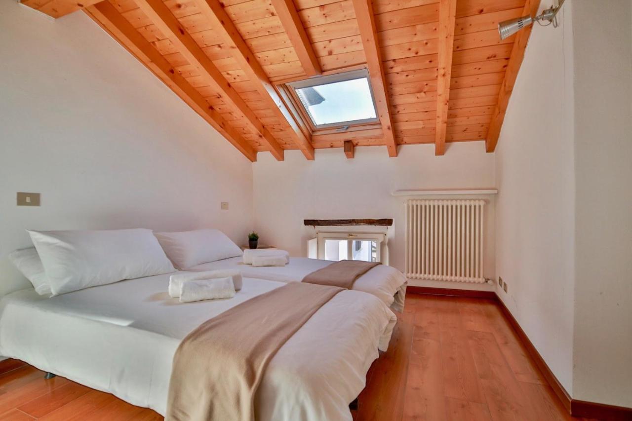 Contempora Apartments - Ca' Brenta Attic Сан Феделе Интелви Екстериор снимка